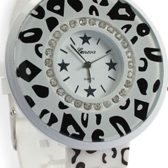 A27A- Be a star-- NWOT Never Worn Geneva Snow Leopard Pave Crystal Watch - Picture 4 of 6